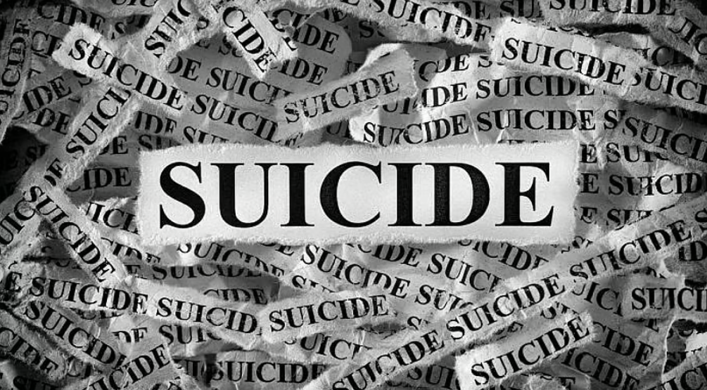 A smiling delivery rider in India